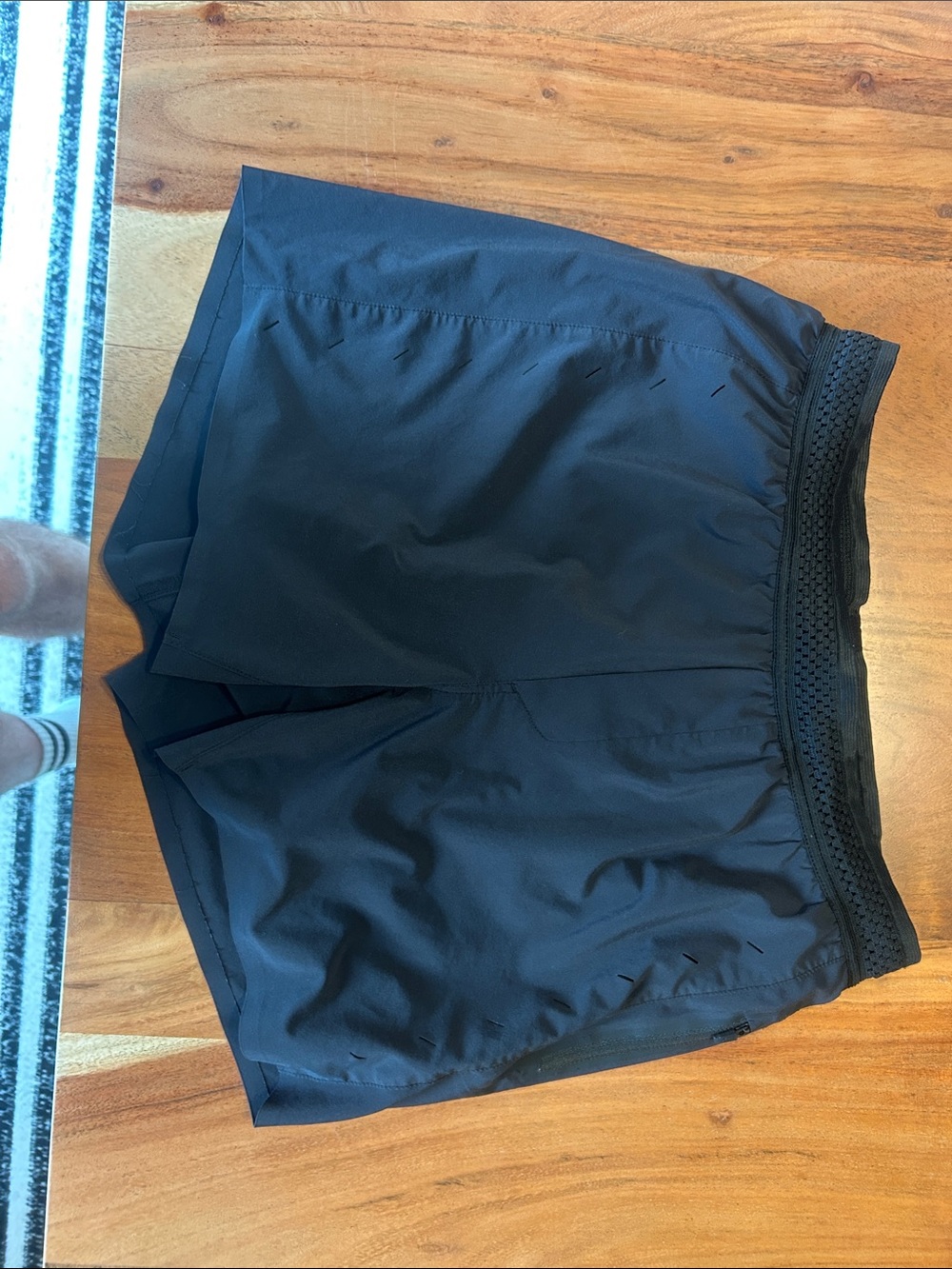 Ten Thousand Interval Shorts S